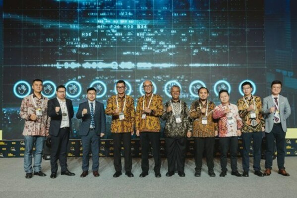 Huawei dan PLN meluncurkan Pusat Inovasi Bersama