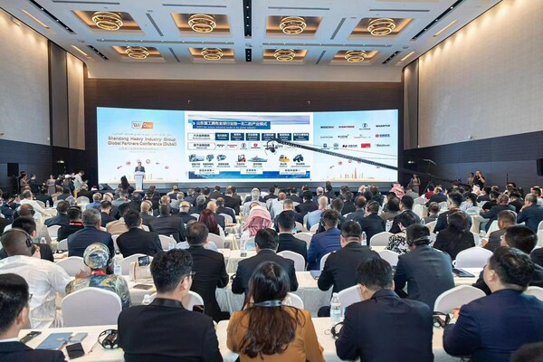 Shandong Heavy Industry Group Global Partner Conference and New Product Exhibition Held in Dubai