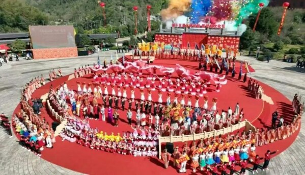 Photo shows the opening ceremony of the 15th Strait Forum-Chen Jinggu Cultural Festival opened on November 18 at the Linshui Palace Ancestor Temple in Gutian County, Ningde City of southeast China's Fujian Province. (Source: Gutian County)