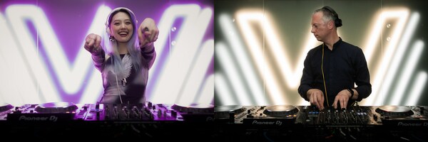 从左至右： DJ李怡霖 TEN 及DJ Simon Adams为上海外滩W酒店打造精彩音乐盛宴