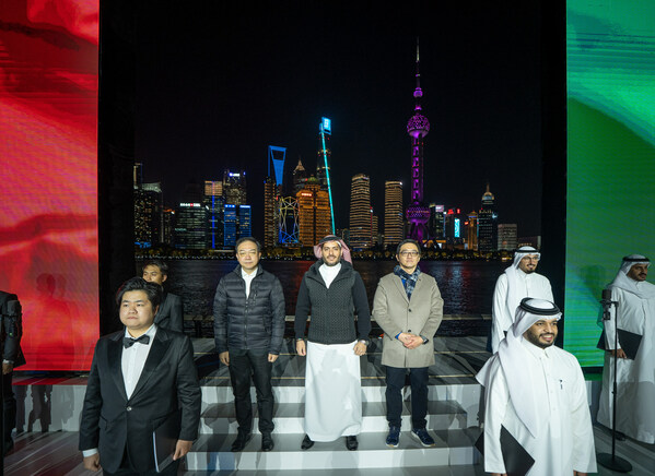 从左至右：上海市文化和旅游局副局长金雷，沙特旅游局亚太市场总裁Alhasan Aldabbagh，沙特旅游局首席技术官Choon Yang Quek