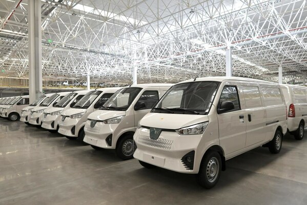 New energy logistics vehicles of Guangxi Auto to be exported. Photo by Lin Xin.