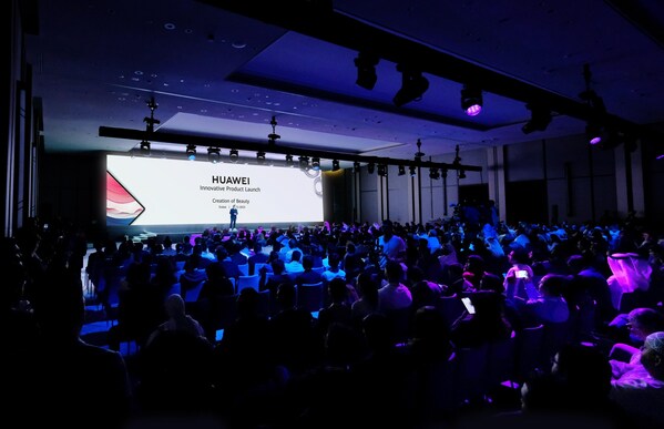 Huawei ra mắt các sản phẩm âm thanh và văn phòng thông minh thúc đẩy tính sáng tạo mới tại Dubai