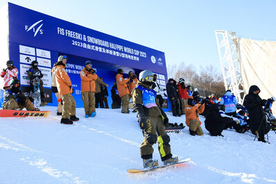 图1：迪桑特成为2023自由式滑雪及单板滑雪U型场地世界杯官方赞助商