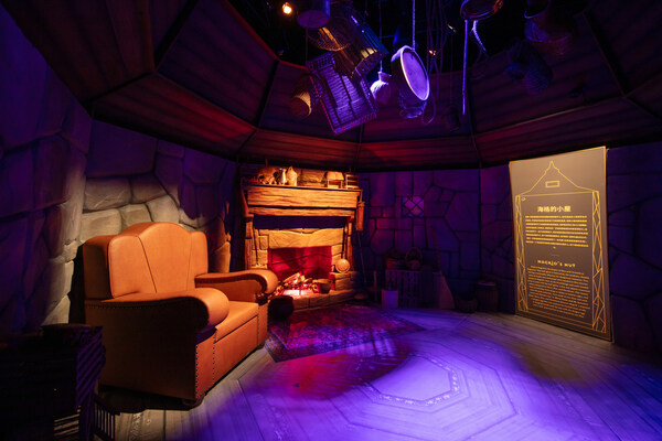 Hagrid’s Hut is one of the celebratory galleries in Harry Potter: The Exhibition, the all-new, behind-the-scenes, interactive touring exhibition.
