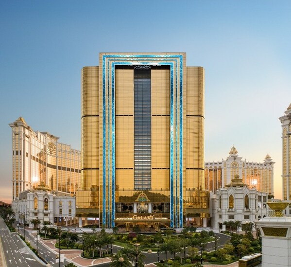 Raffles at Galaxy Macau is the largest all suite Raffles property in the world, comprising 450 sumptuous suites.