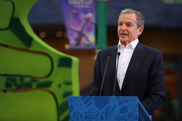 华特迪士尼公司首席执行官罗伯特·艾格（Bob Iger）在开幕仪式致辞