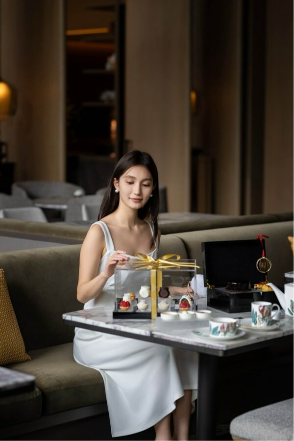 深圳康莱德酒店携手HR赫莲娜推出「瑧美梦境」跨界下午茶