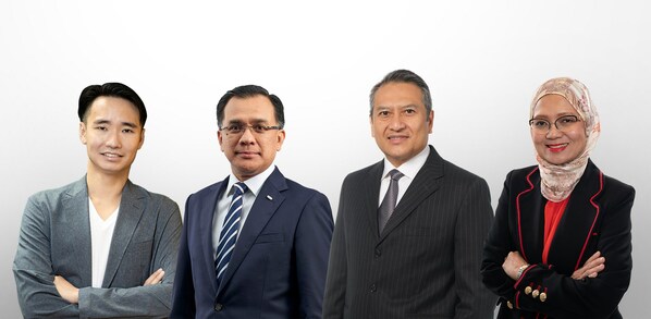 (L-R: Funding Societies Group CEO Kelvin Teo, CGC Malaysia Berhad CEO Datuk Mohd Zamree Mohd Ishak, Khazanah Nasional Managing Director Dato’ Amirul Feisal Wan Zahir, CGC Digital CEO Yushida Husin)