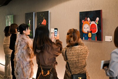 宾客现场观展