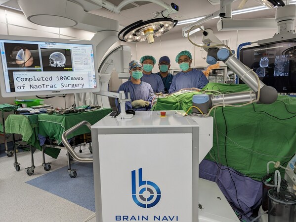 Brain NaviがNaoTracを使用した100症例目の手術が成功しました。 (PRNewsfoto/Brain Navi Biotechnology Co., Ltd.)