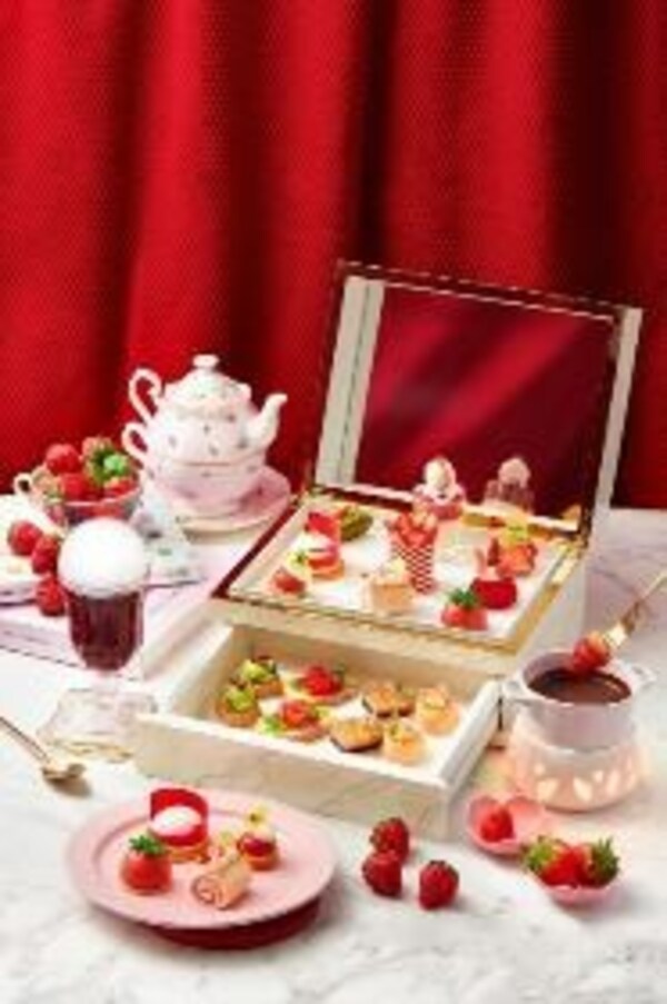 This special tea set gives diners the opportunity to immerse themselves in CHA BEI’s Strawberry Garden with a colourful medley of strawberry-inspired sweets and exquisite savouries presented in a custom-made jewel box accompanied by dreamy special drinks.