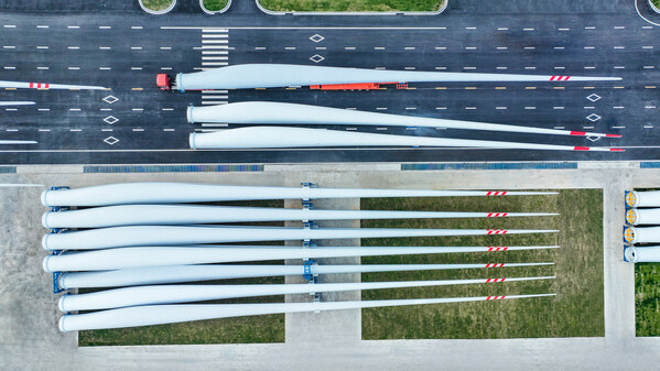 SANY's 131-meter SY1310A onshore wind turbine blade (PRNewsfoto/SANY Group)