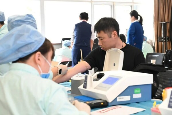 同行十二載  北京明德醫院組織開展無償獻血活動，為生命接力