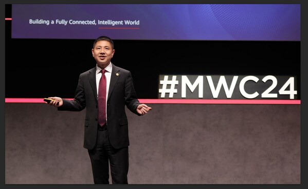 Leon Wang, President of Huawei's Data Communication Product Line, launching a wide range of Net5.5G solutions