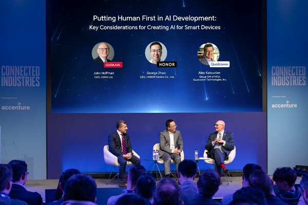 荣耀CEO赵明在MWC展望AI智能设备的未来