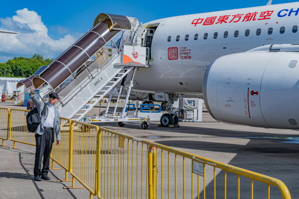 World's First C919 jet owned by China Eastern Airlines completes first overseas debut