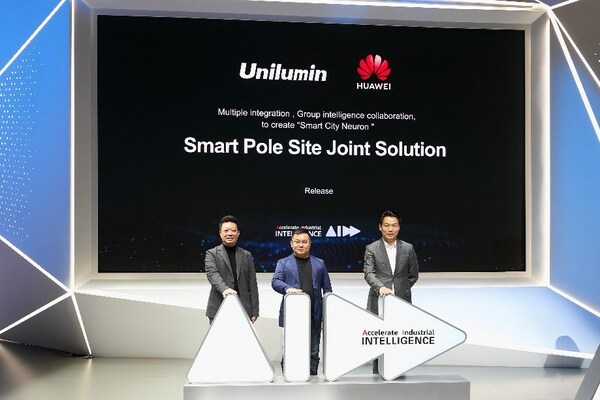 Smart Pole Site Joint Solution Launch Ceremony (PRNewsfoto/Unilumin Group., Ltd.)