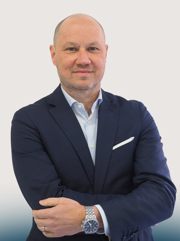 Julien Born, CEO of HeiQ AeoniQ Holding AG