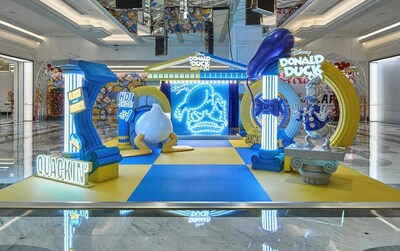 グランド・リスボア・パレスで開催中のドナルドダック90周年記念展「Donald Duck 90 - The Fabulous Gallery」は、愛されてるドナルドダックの90歳の誕生日を祝う楽しいインタラクティブな展覧会です。