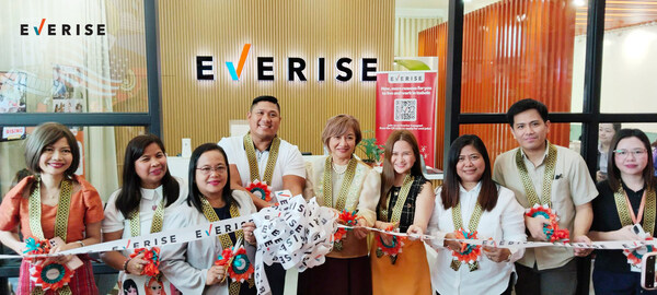 (From left) Marilyn Ventenilla, Marketing VP at Everise, Pinky T. Jienez, Region 2 Director at Department of Information and Communications Technology, Virginia Bilgera, Regional Director for DOST Region 2, Caesar “Jaycee” Dy Jr., Mayor of Cauayan City, Nora Terrado, VP and Board Trustee at Healthcare Information Management Association of the Philippines, Ma Ann Reyes, Philippines HR VP at Everise, Precila C. Delima, Cluster Executive Officer at Isabela State University, Steve Jay Oligo, Philippines Director for Operations at Everise, Arien Sison, Philippines Director for Operations at Everise, officially open the Everise Isabela microsite with a ribbon-cutting ceremony. (PRNewsfoto/Everise)