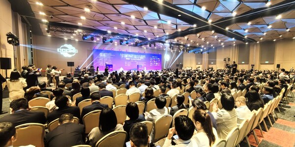 CCTV+: 2024 Conference on International Industrial Cooperation (Singapore) & China's Machinery and Electronics Show Kicks off