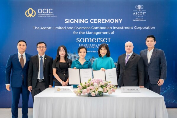 Representatives of OCIC (left) and The Ascott Limited (right) at the signing ceremony