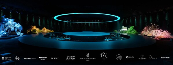 哈尔滨富力丽思卡尔顿酒店2024婚礼风尚秀「无界」闪耀冰城