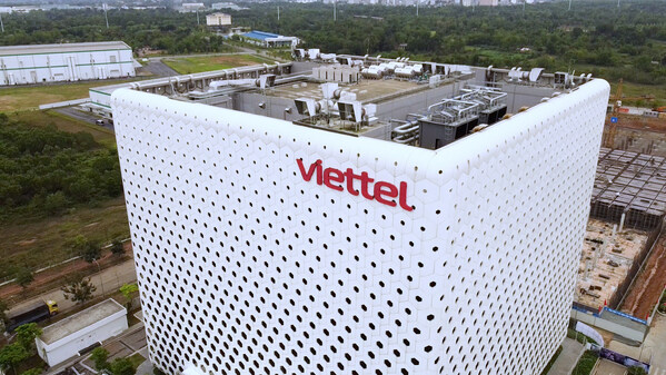 Viettel Opens the Largest Data Center in Vietnam, Implementing Green Tech, Ready for AI Development (PRNewsfoto/Viettel Group)