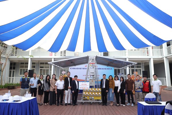 JA Solar Partners with INPOS to Donate Mobile PV System to Vietnam Electric Power University (PRNewsfoto/JA Solar Technology Co., Ltd.)