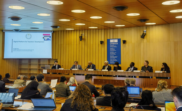 UNESCO, Huawei and TeOSS project country representatives at the UNESCO Digital Futures of Education Seminar (PRNewsfoto/Huawei)