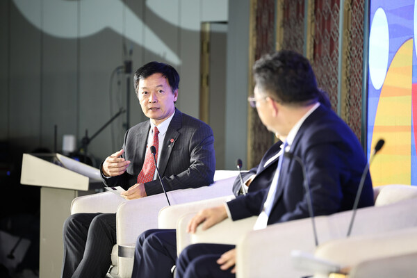 Lingnan University hosts Presidential Panel Discussion at QS China Summit to discuss digital innovative influence on Chinese higher education