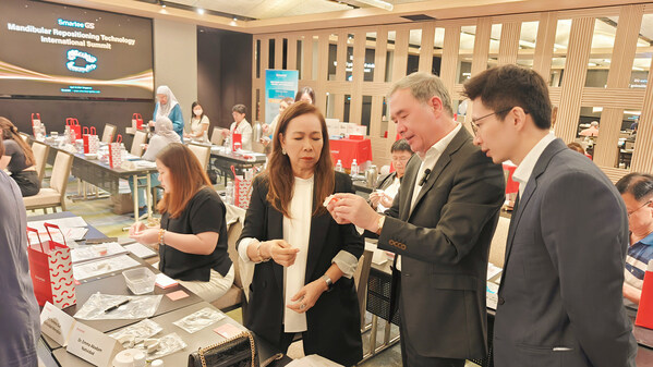 Attendees engaged in workshops to deepen their understanding of mandibular repositioning technology and gained hands-on experience with bit-wax registration
