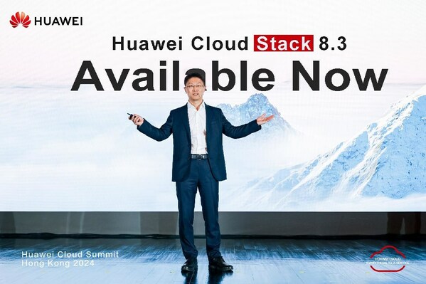 Hu Yuhai, Vice President of Huawei Hybrid Cloud, announcing Huawei Cloud Stack 8.3