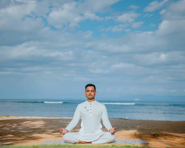 Dr. Jitendra Pokhriyal rejoins The Westin Resort Nusa Dua, Bali as Wellness Ambassador, after enriching his expertise with a Ph.D. in Clinical Nutrition. His holistic approach, rooted in Himalayan tradition, promises to elevate guest wellness experiences in Bali's vibrant and nurturing community.