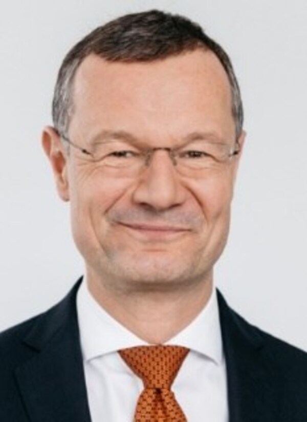 TÜV南德首席财务官Matthias J. Rapp教授