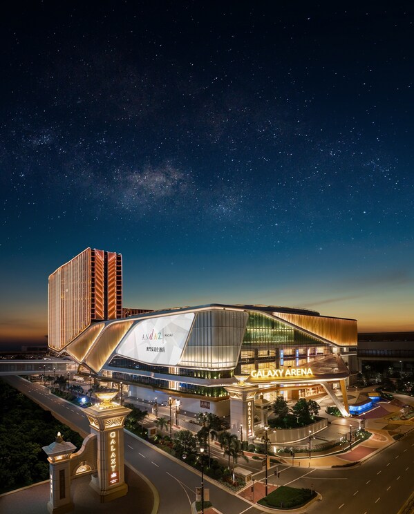 2023年，以銀河國際會議中心（GICC）領銜的“澳門銀河”第三期項目盛大揭幕，其會展空間總面積達40,000平方米，其中包括設有16,000個座位、全澳最大的室內綜藝館——銀河綜藝館，自開業以來已舉辦一系列國際巨星演唱會及娛樂IP項目，迅速成為亞洲首屈一指的文化娛樂新地標。