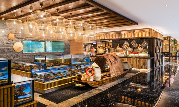 SJM’s The Grand Buffet located at Grand Lisboa Palace, features a wide array of global delicacies.