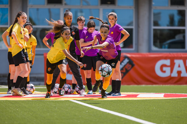 Ahead of the UEFA Women’s Champions League Final, Lay’s and Gatorade launched a series of community initiatives in this year’s host city of Bilbao, Spain, to give young female athletes more access to football - including hosting an action-packed Gatorade 5v5 tournament on a newly unveiled Lay’s RePlay pitch.