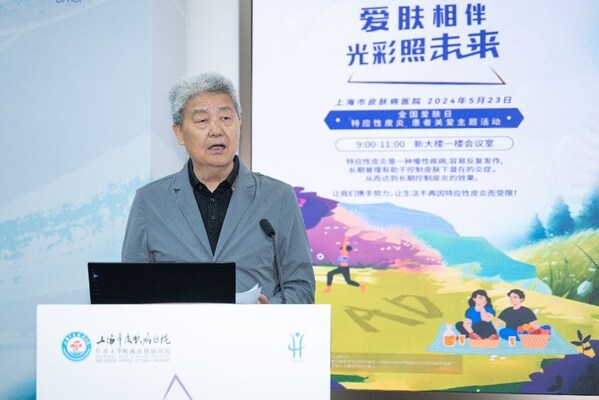 中国初级卫生保健基金会第四届理事会理事长曹锡荣先生