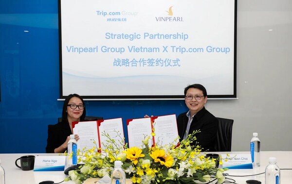 Ms Hana Ngo (left), Deputy CEO, Vinpearl Group, with Boon Sian Chai (right), Managing Director and Vice President of International Markets at Trip.com Group