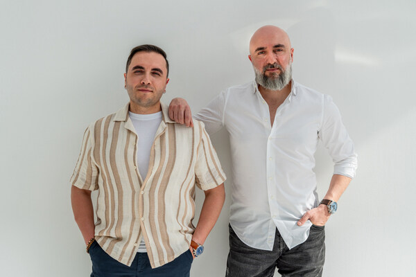 Airalo Co-founders, Abraham Burak and Ahmet Bahadir Özdemir