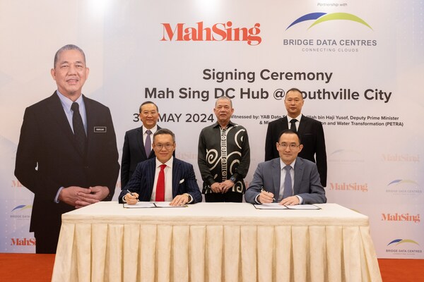 The collaboration agreement was signed by Benjamin Ong, Mah Sing’s Property Subsidiaries CEO and Eric Fan, President of Bridge Data Centres, witnessed by Y.A.B Dato’ Sri Haji Fadillah Yusof, Malaysia’s Deputy Prime Minister cum Minister of Energy Transition and Water Transformation (PETRA), Tan Sri Dato’ Sri Leong Hoy Kum, Mah Sing’s Founder and Group Managing Director and Patrick Png, BDC’s VP of Solutions, APAC.