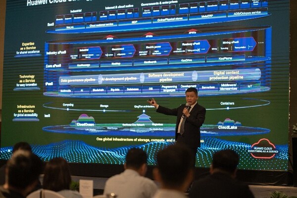 James Tan, Vice President of Huawei Cloud APAC Solution Sales