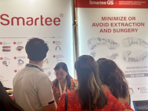 Smartee exhibiting at the 99th European Orthodontic Society Congress 9-13 June 2024, Athens, Greece (PRNewsfoto/Smartee Denti-Technology)