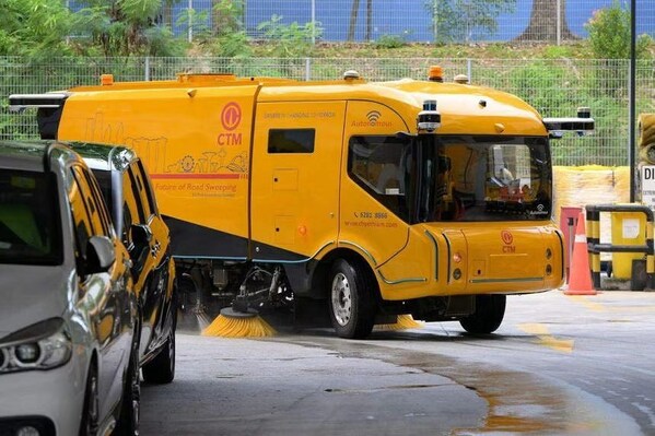 WeRide Robosweepers testing in Singapore (Photo source: THE STRAITS TIMES)