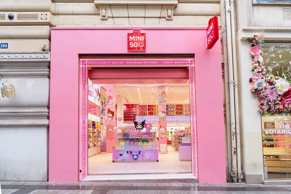 The new MINISO Champs-Elysees brings an eye-catching design to the famous avenue