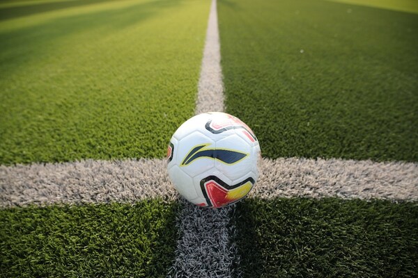 李宁集团倾力支持中西部地区青少年足球邀请赛