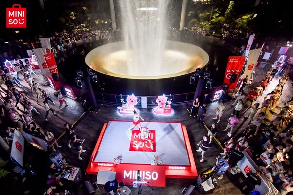 Hundreds of Customers and Influencers Dancing in Front of the Rain Vortex at the MINISO HAPPY DANCE Event