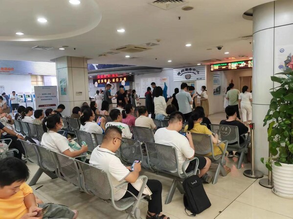 On June 1, 2024, Shanghai included 12 assisted reproductive medical service projects in its medical insurance. On the same day, outpatient clinics were fully booked